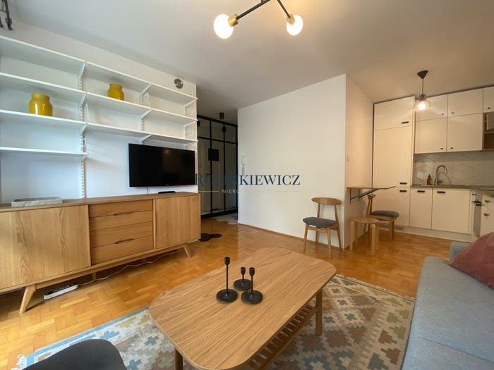 Mieszkanie 2-pokojowe do wynajęcia, Warszawa – Komorska
